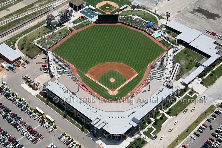 Hooks, Whataburger extend ballpark naming rights, by Houston Astros